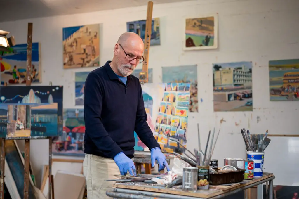 Professional oil painter creating visual stories